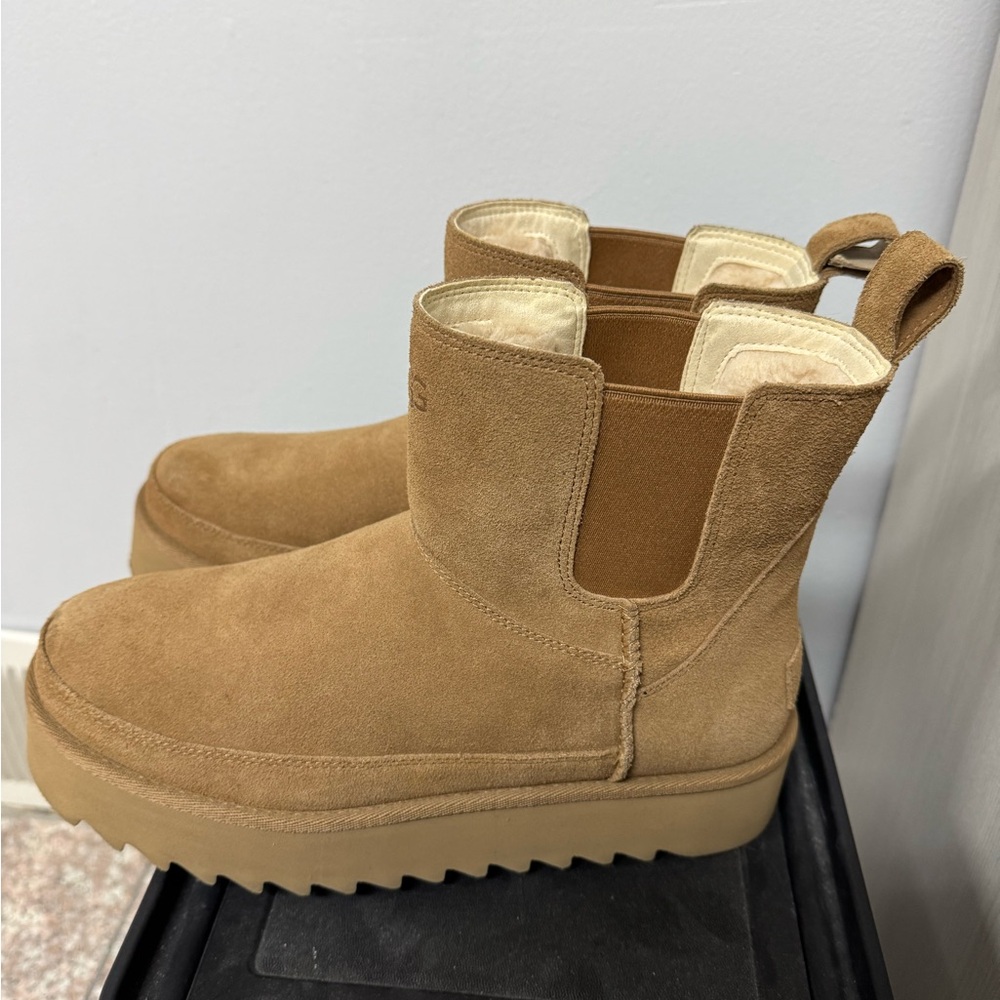 Ugg Chelsea Platform Boots